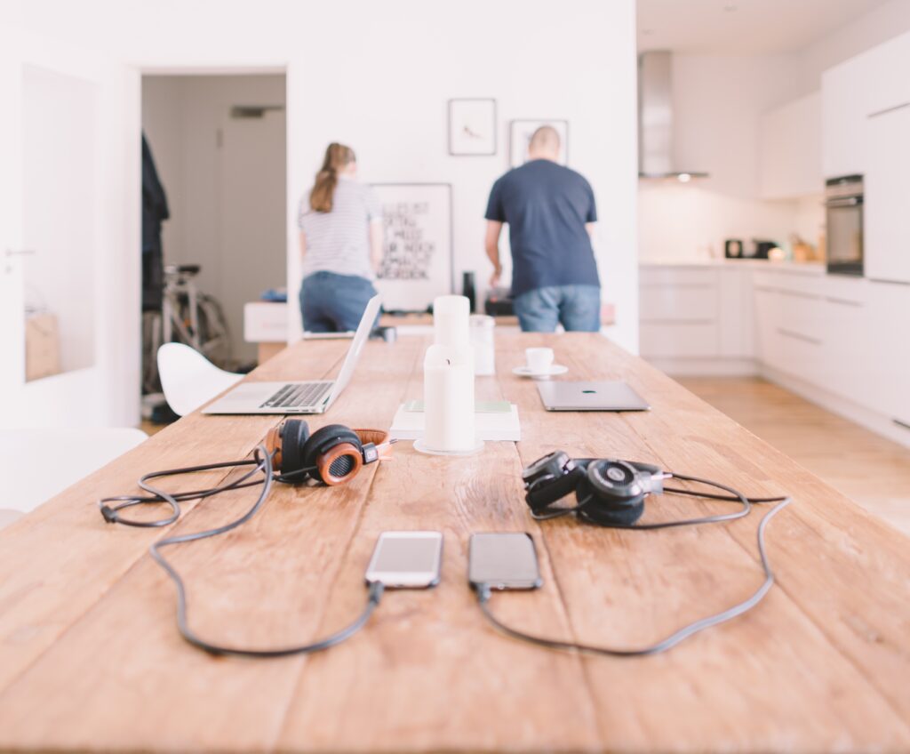 jumpstory download20220228 122823 Pros and Cons of Working From Home