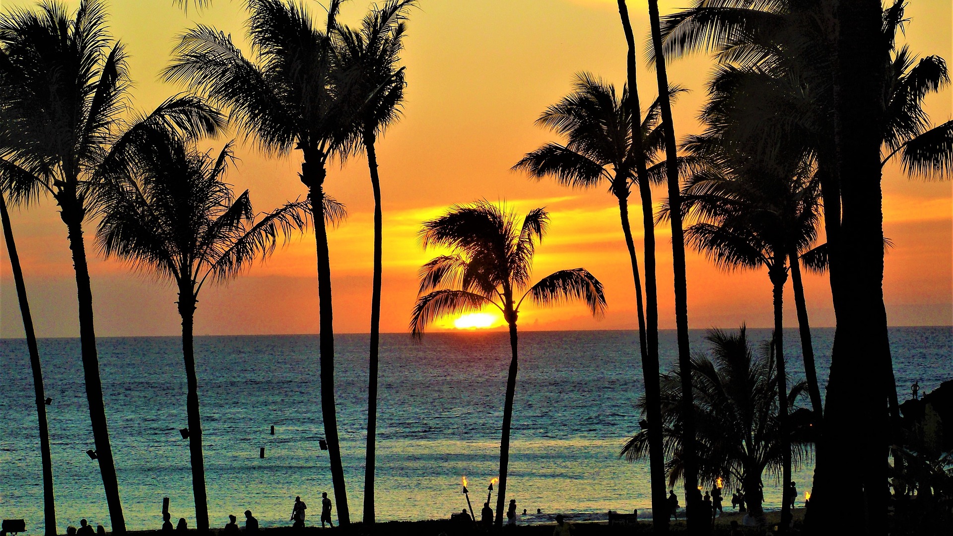 maui g5f2a19e03 1920 4 Experiences to Book With Your Besties