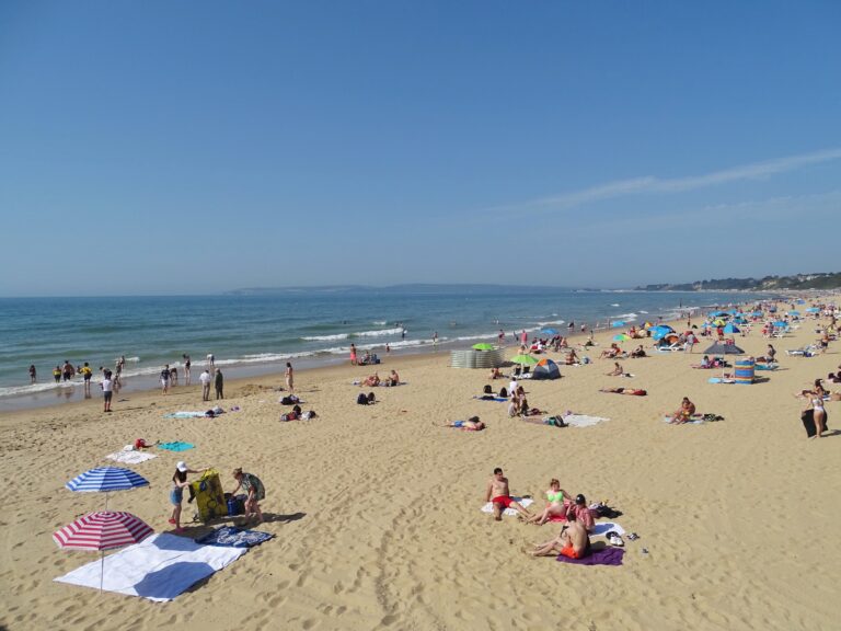 Top 5 Summer Getaways in the UK: Unwind and Explore the Best of British