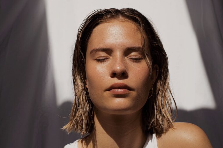 Radiate Your Beauty: Top Summer Essentials for the Ultimate Glow-Up