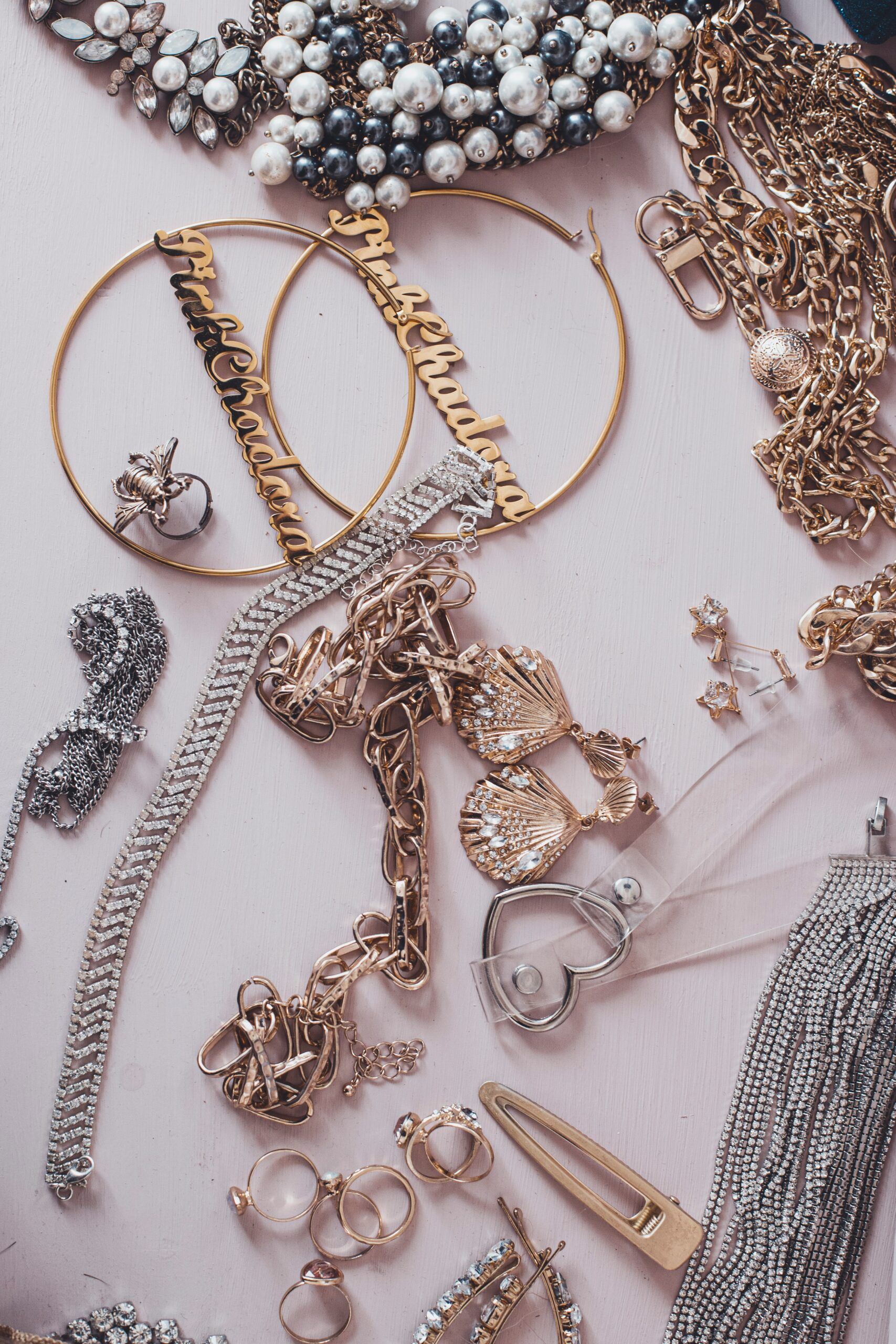 martin de arriba uf IDewI6iQ unsplash scaled Top 5 Must-Haves for yourJewellery Collection