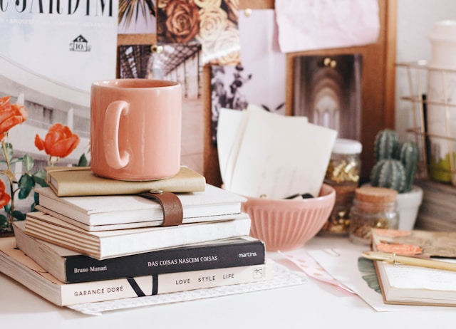 Starting Small, Dreaming Big: How to Launch a Successful Business from the Ground Up